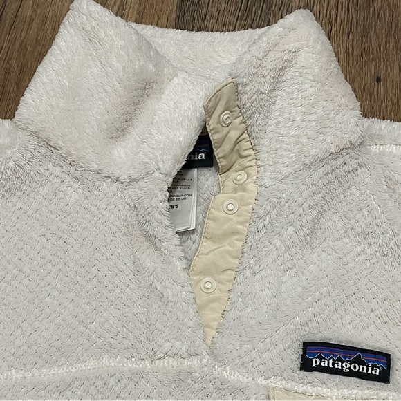 Patagonia Woman’s T Snap Button Fleece Size Medium White Polartec Preowned - Picture 7 of 11